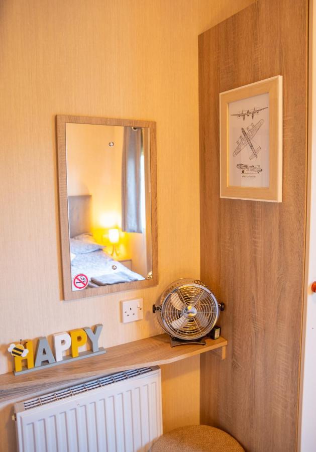 Luxury Lancaster Lodge - The Best Hot Tub Getaway! 塔特舍尔 外观 照片